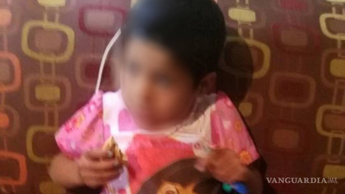 Niña de tres años deambula sola en la madrugada en Saltillo; pide ayuda en casa