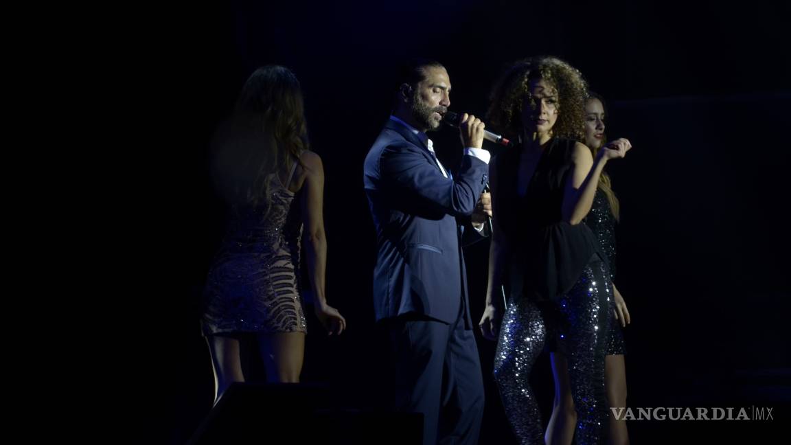 $!Alejandro Fernández: Rompe fronteras con su música en Saltillo