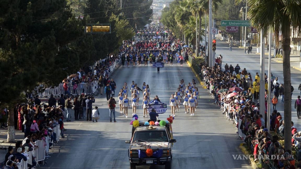 Celebran aniversario de la Revolución Mexicana con desfile conmemorativo en Saltillo
