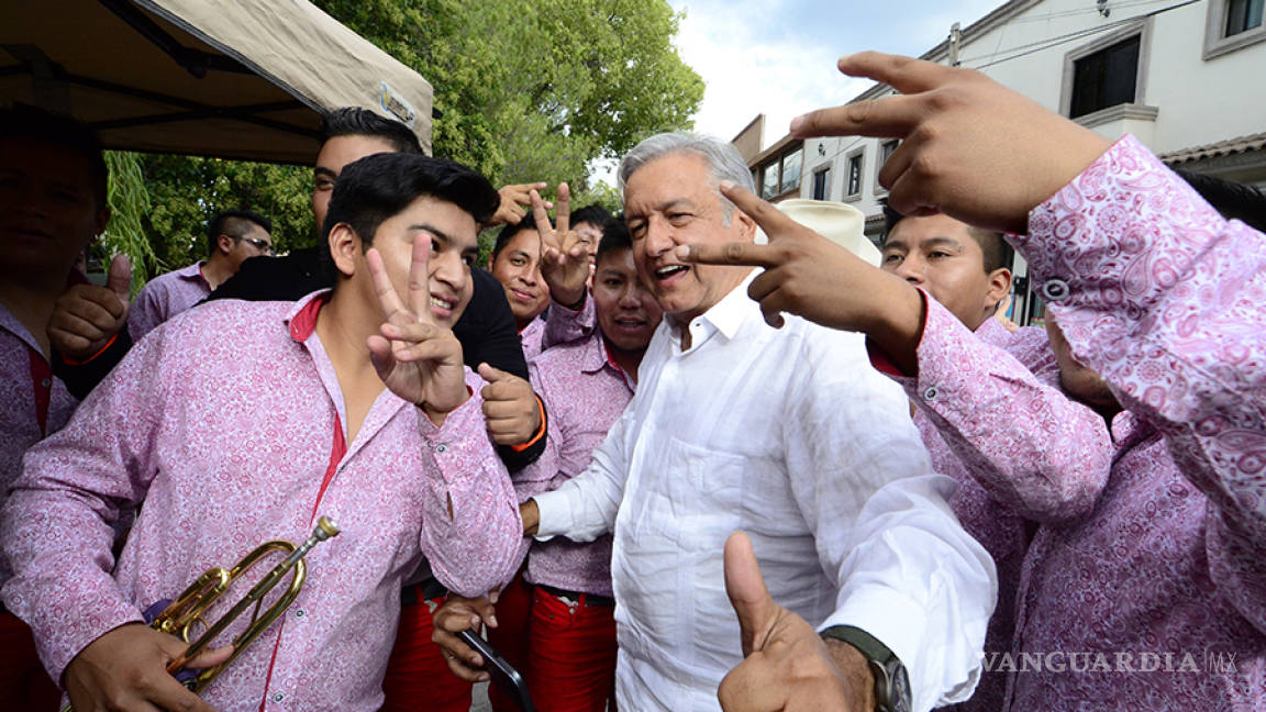 Dice López Obrador que ha sido traicionado como Jesucristo