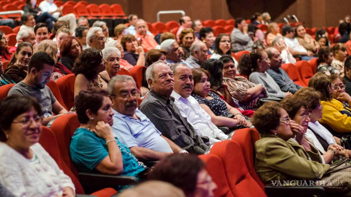 $!Celebran 40 años de ponerle ritmo al amor