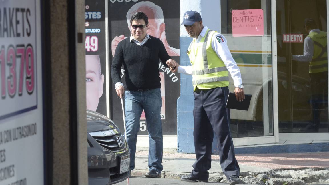 $!Apatía, otro obstáculo al que se enfrentan invidentes de Saltillo