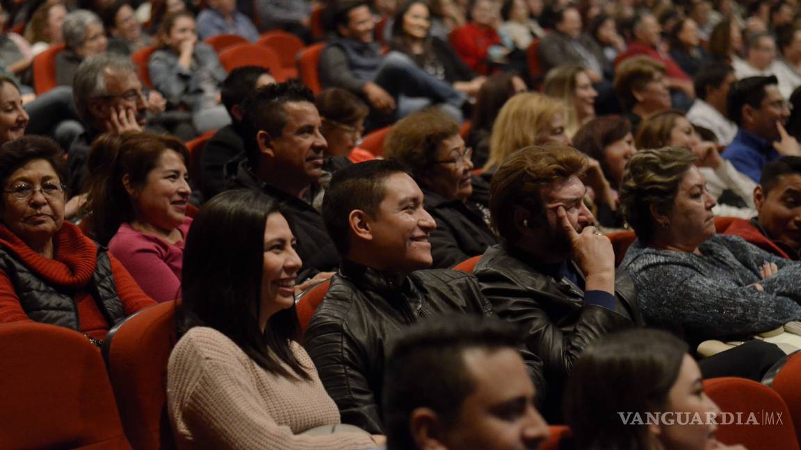 $!César Lozano trajo su buena vibra a Saltillo