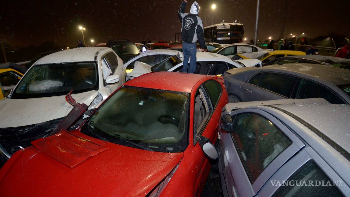 $!Colisionan más de 40 vehículos en mega carambola del Periférico de Saltillo (fotogalería)