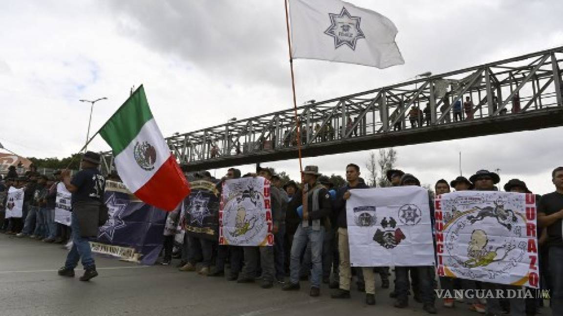 'No merecen ningún apoyo: Felipe Calderón rechaza bloqueos de Policía Federal