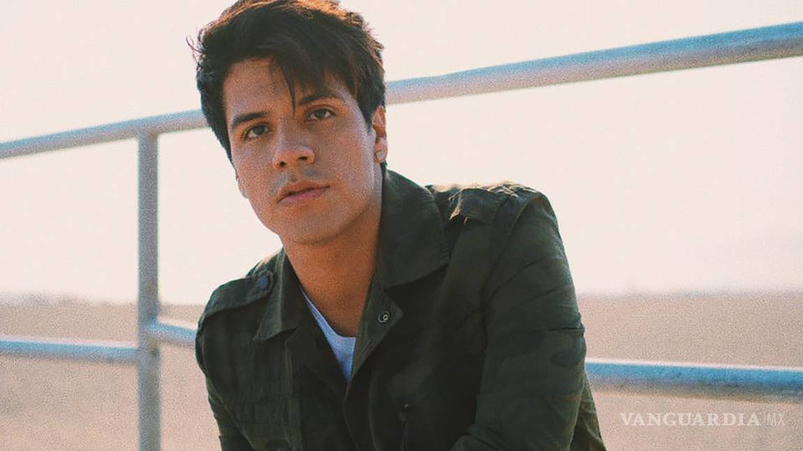 $!'Hijo' de Juan Gabriel no podrá venir a homenaje en México porque está de indocumentado en EU