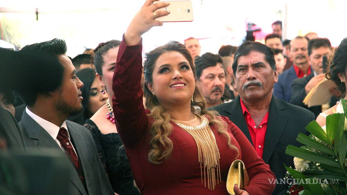 $!Llegó la fecha, miles llegaron al ejido La Joya para los XV de Rubí