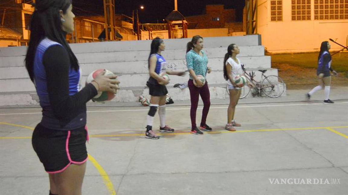 $!Equipo con transexuales lucha por integrarse a liga femenil de voleibol en Colombia