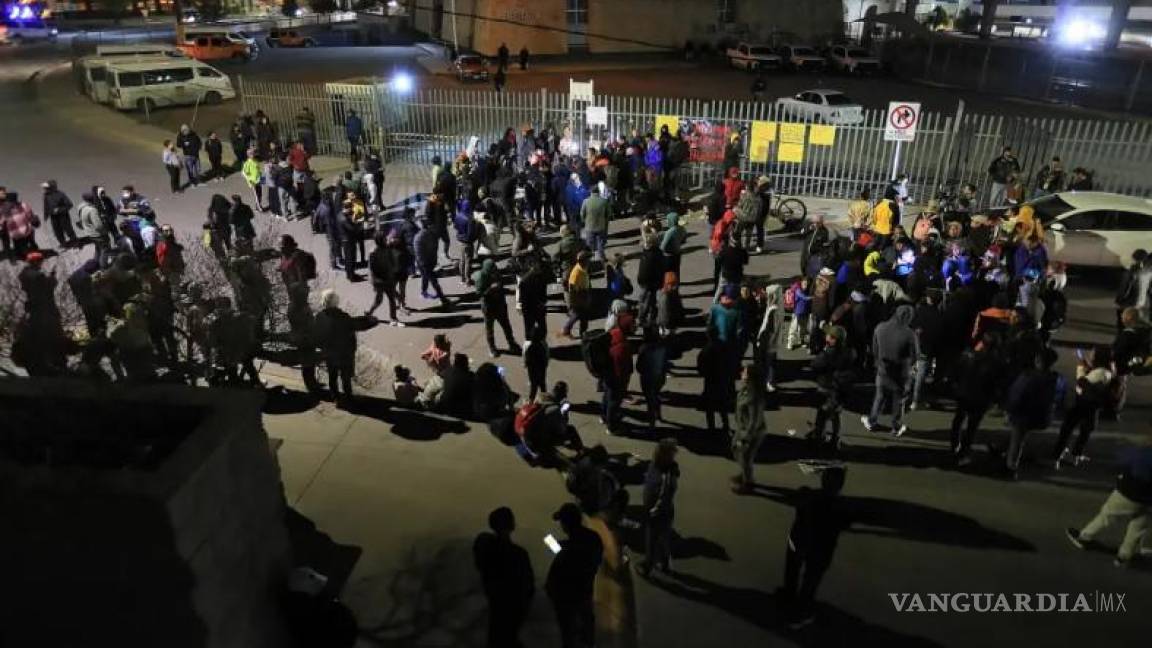 Cientos de migrantes exigen justicia por el trágico incendio en la estación migratoria de Ciudad Juárez