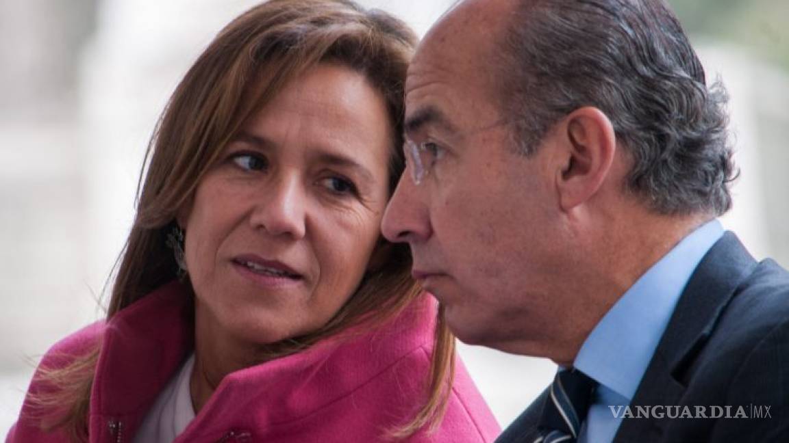 Felipe Calderón y Margarita Zavala defienden a su hijo de AMLO por supuesta 'granja' de bots