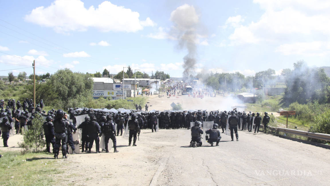 Confirman 3 muertos y 45 heridos por disturbios en Oaxaca