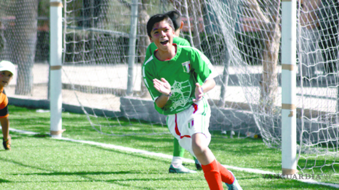 Torneo de futbol entre vecinos en Hacienda el Cortijo