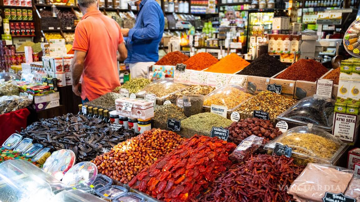 $!Éfesos alcanzó su esplendor bajo el dominio del Imperio Romano, cuando fue una de las ciudades más importantes de Asia Menor, y un centro cultural, político, económico y religioso. EFE/Guillermo López