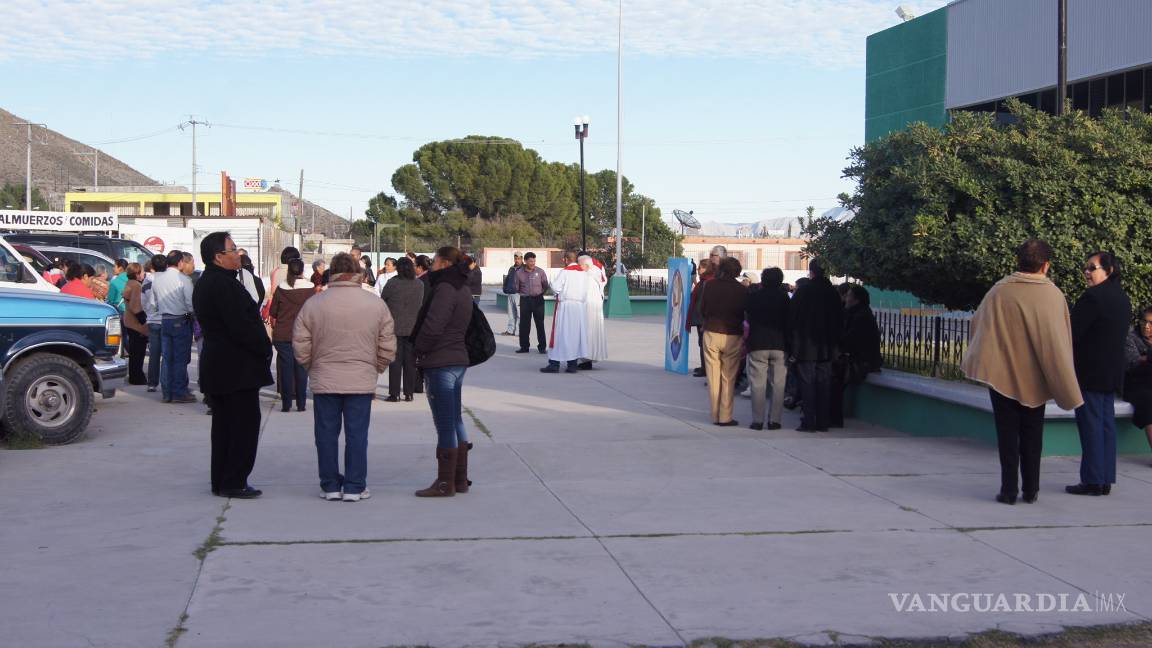 $!Abre la puerta santa en la iglesia de Cuatrociénegas