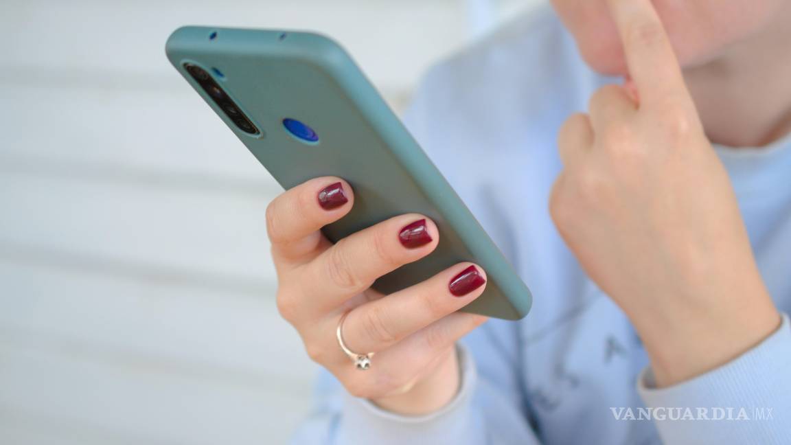 $!El celular se ha convertido en más que un aparato para realizar llamadas, desde allí se realizan diversas acciones lúdicas e incluso trámites.