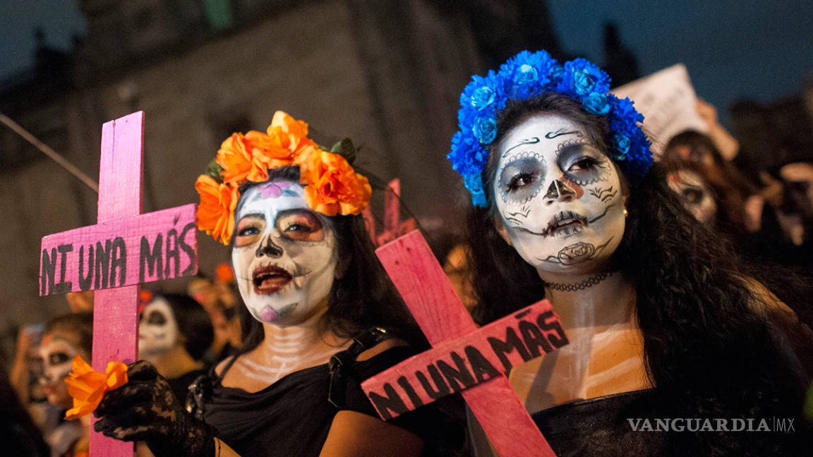 '”Ni una más', catrinas marchan contra los feminicidios (fotos)