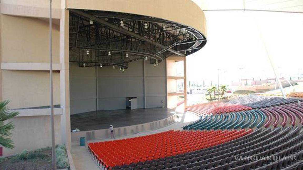 $!El auditorio “Las Maravillas” en el parque del mismo nombre cuenta con un aforo actual de hsata 7 mil personas.