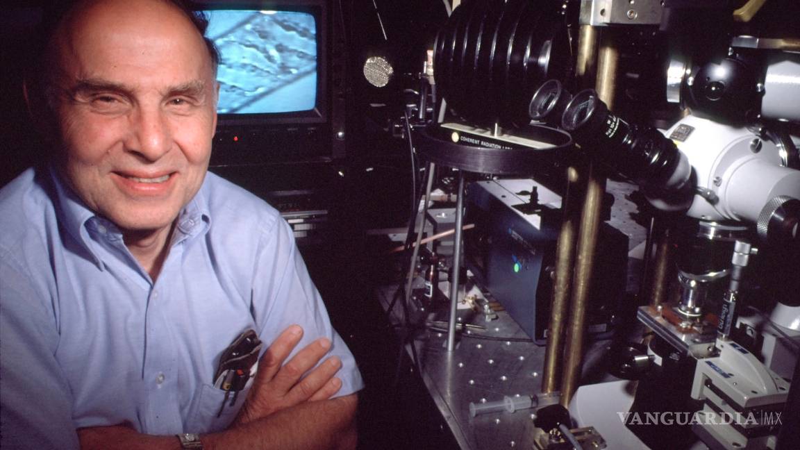 $!Donna Strickland recibe el Nobel de Física; es la tercera mujer en recibirlo en 55 años