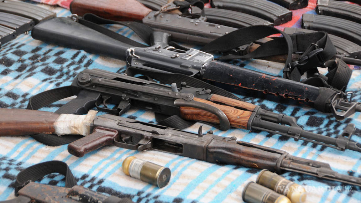 Llegan a México al año 213 mil armas de contrabando ilegal desde EU