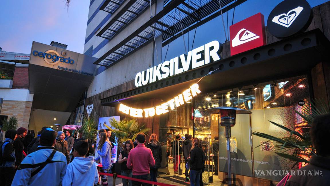 $!La compra por Internet acaba con las tiendas de marcas juveniles