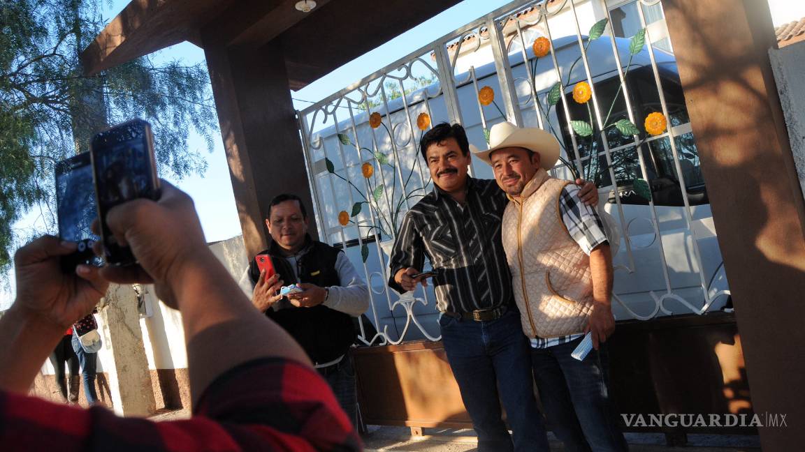 $!Se respira la fiesta en la comunidad de La Joya a unas horas de los XV años de Rubí