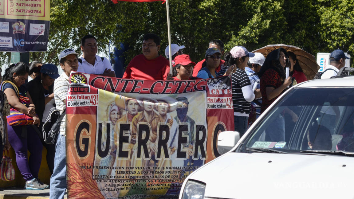SEP cesa a cinco maestros por sabotaje a evaluación en Guerrero