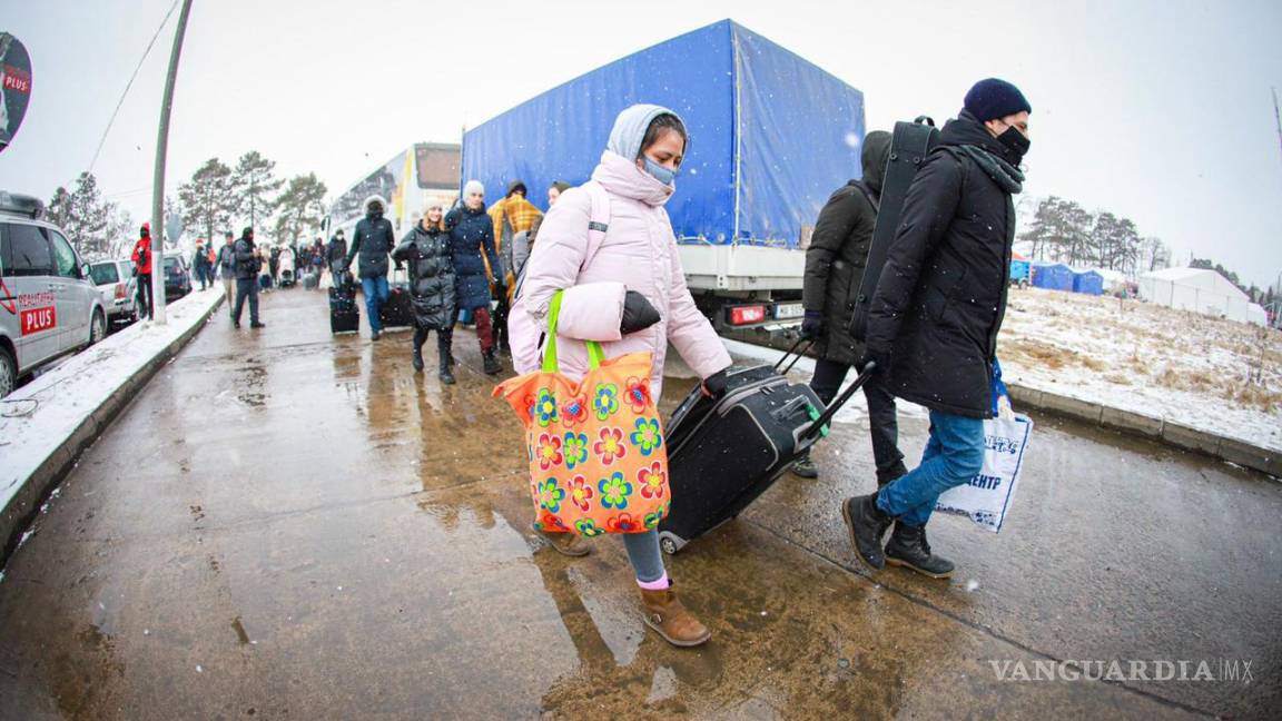 Viajan hoy mexicanos repatriados de Ucrania; “sentimos mucho terror”, aseguran