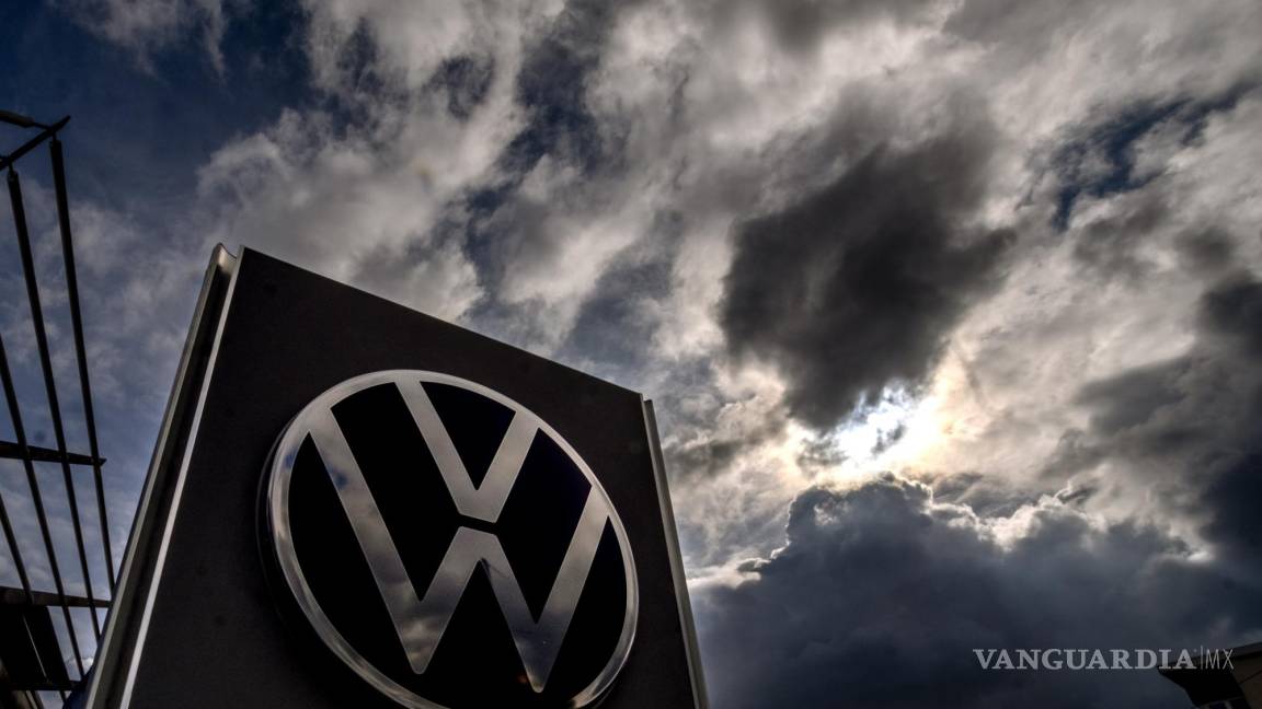 Trabajadores de Volkswagen amenazan con convocar a huelgas al inicio de negociaciones en Alemania