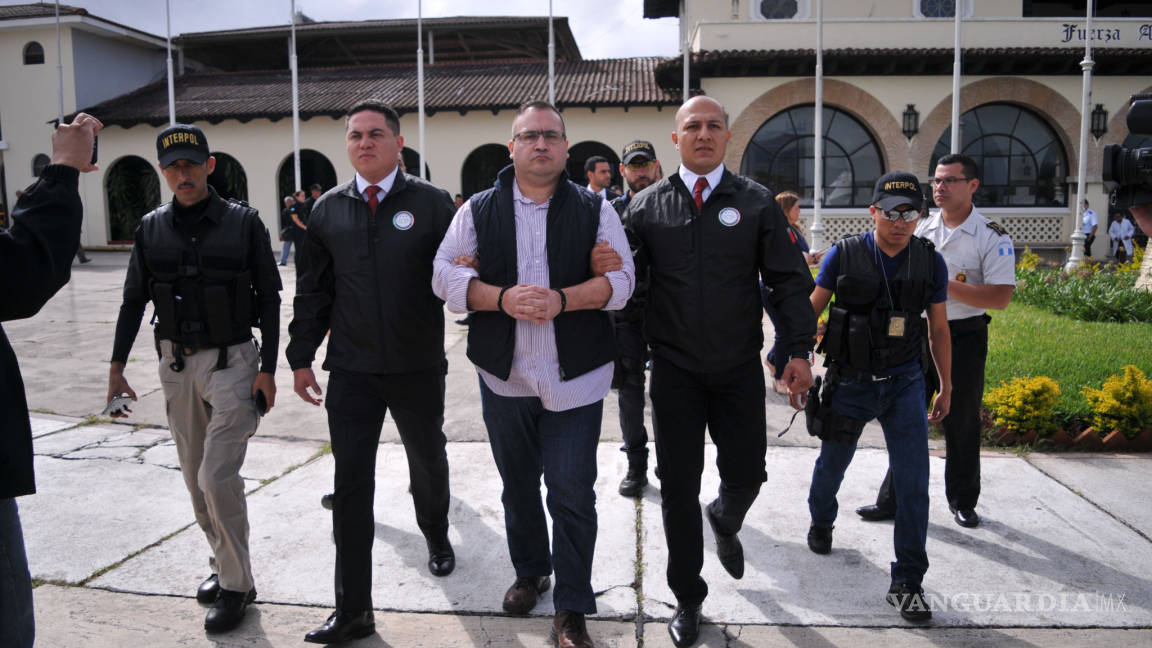 Hasta ahora, Javier Duarte baja 5 kilos por huelga de hambre