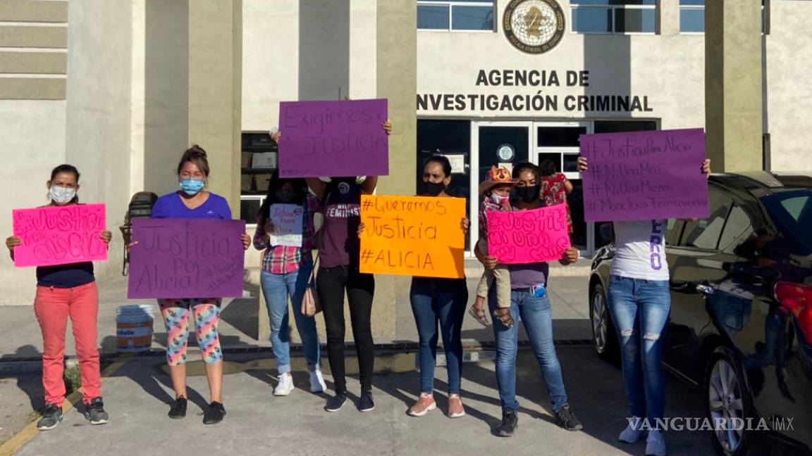 Colectivos marchan y piden justicia por Alicia en Monclova