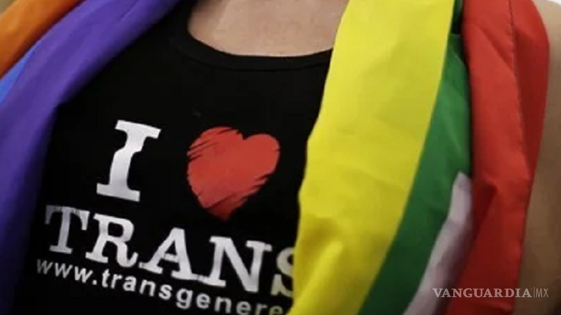Promulgan ley contra transexuales en Rusia