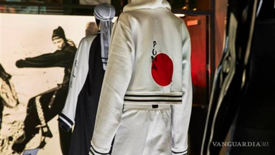 $!"Si los locos Addams hicieran ejercicio usarían mi nueva colección de ropa": Rihanna