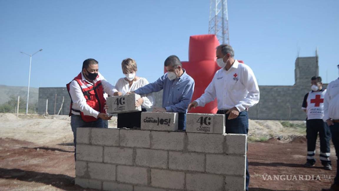 $!Colocan primera piedra de Cruz Roja en Cuatrociénegas