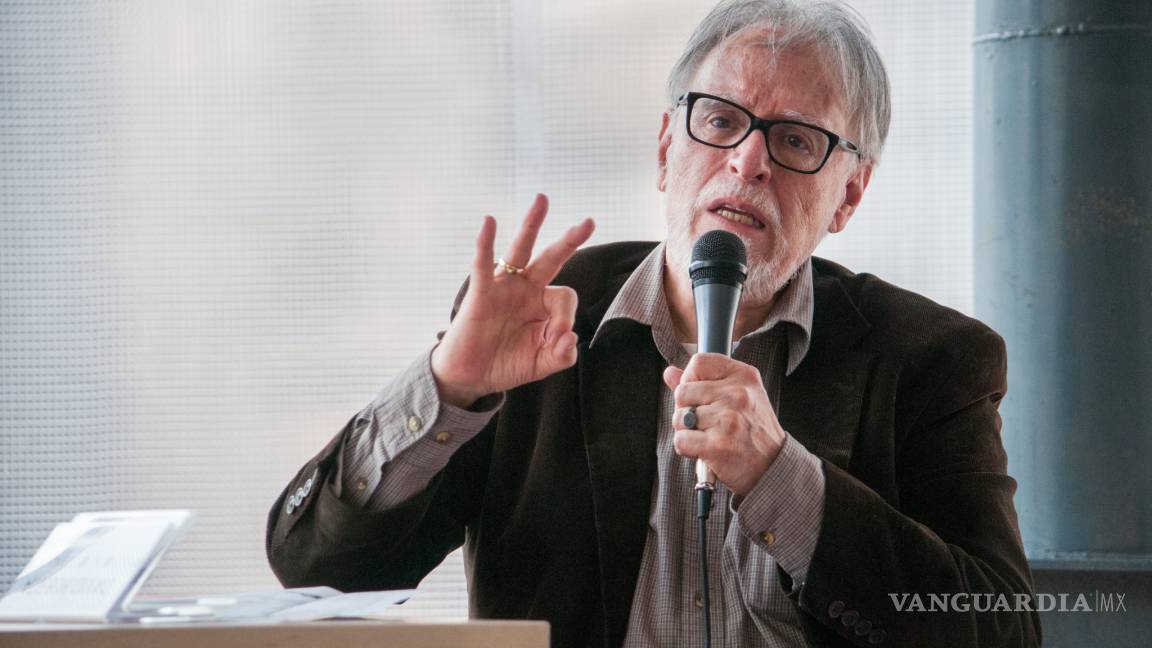 David Huerta es galardonado con el Premio FIL de Literatura 2019