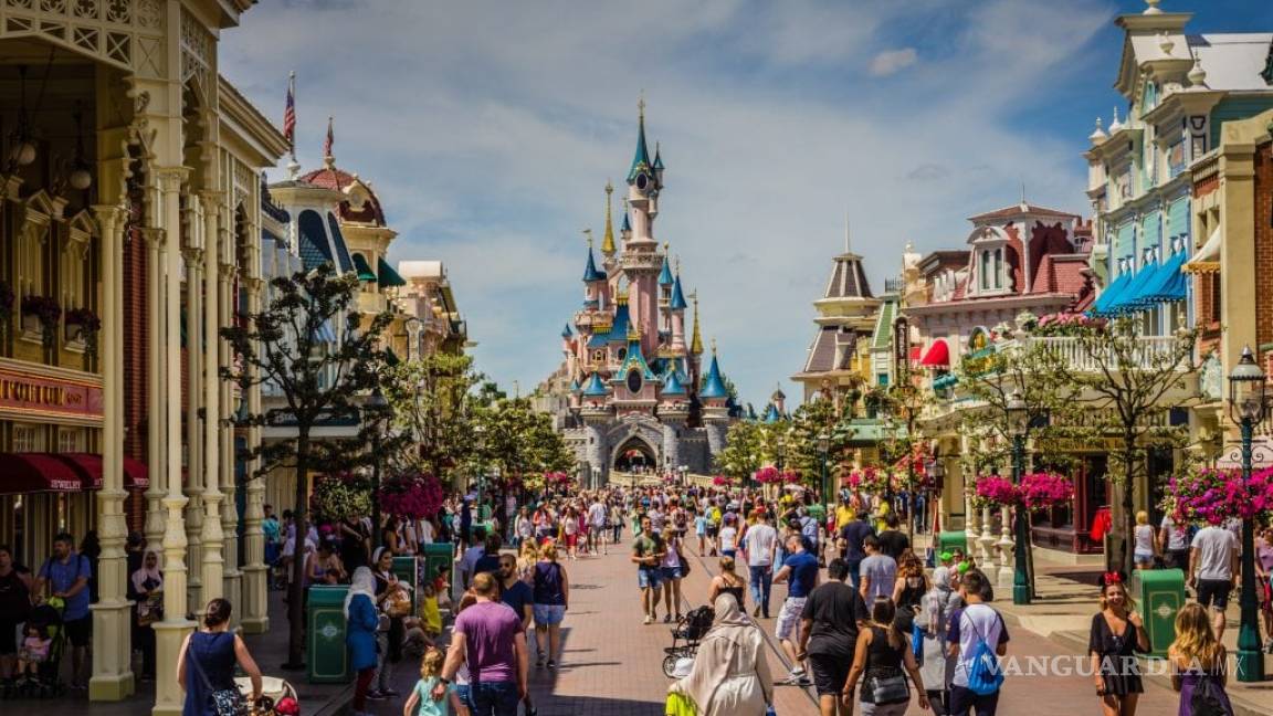 Disney realizará su primer desfile del orgullo gay en Francia