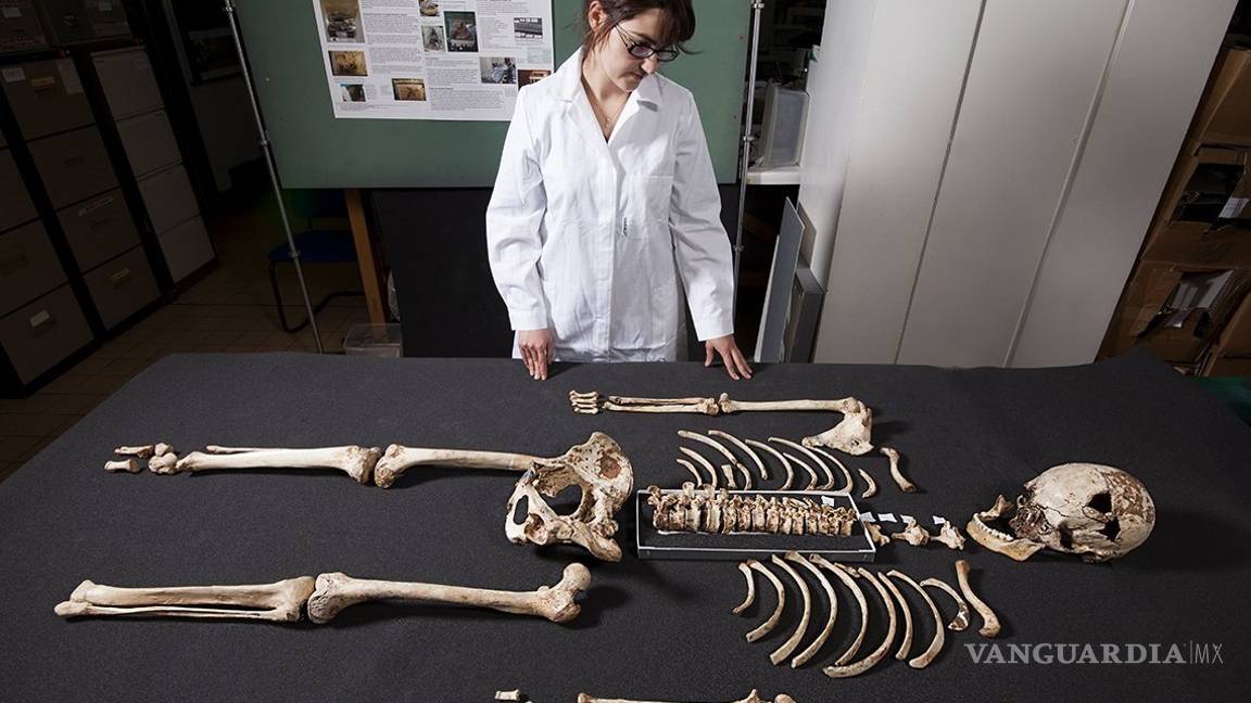 $!Cheddar Mann, el "primer británico" era negro y de ojos azules