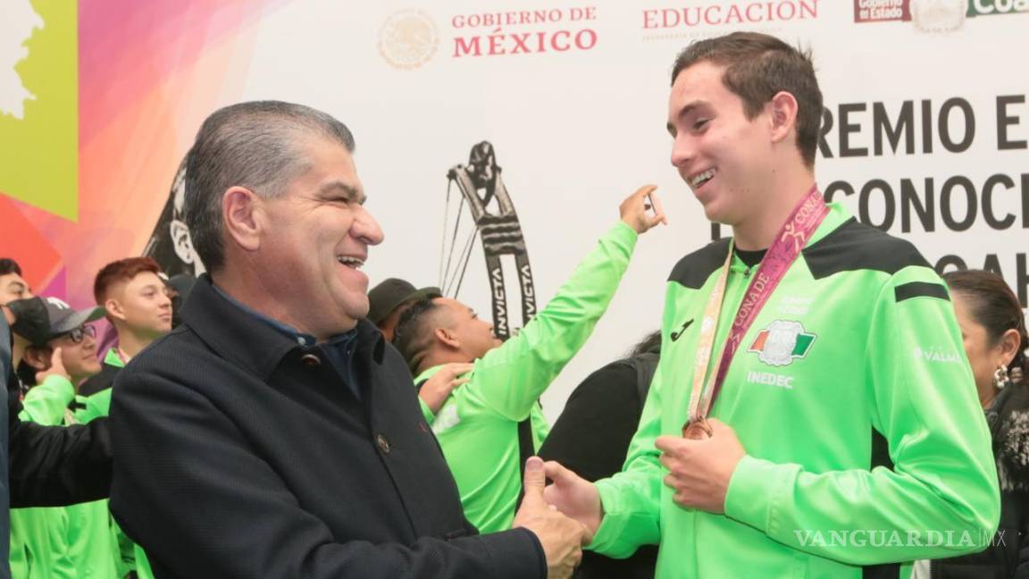 Destaca Miguel Riquelme apoyos a atletas coahuilenses