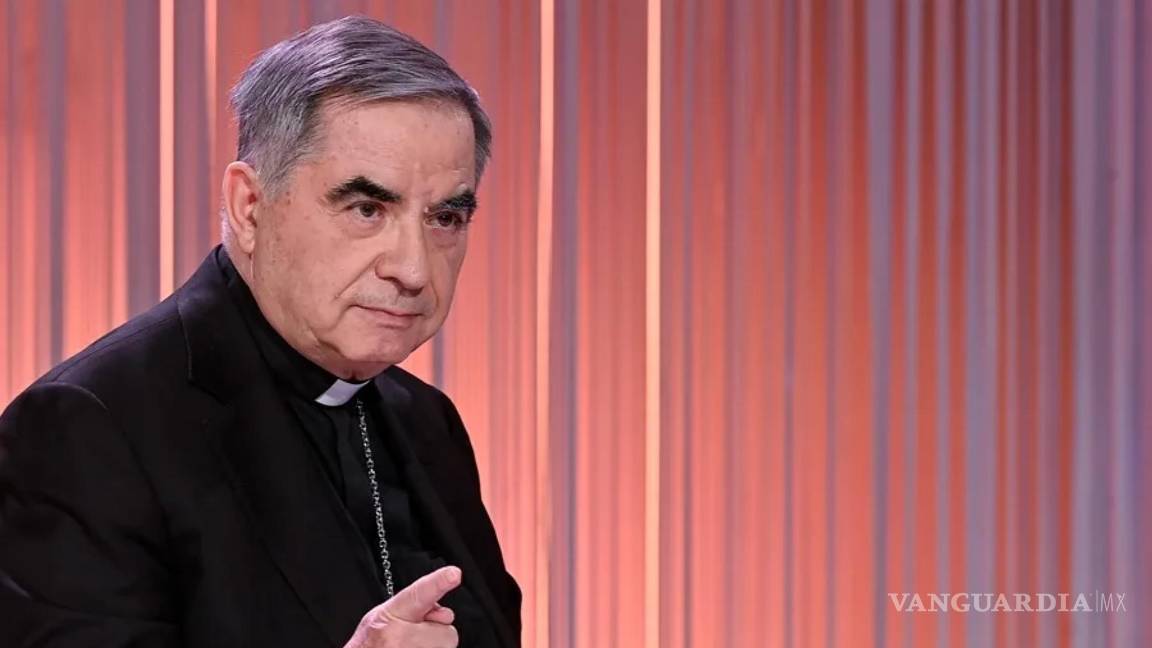 $!El cardenal italiano Angelo Becciu, condenado a 5 años y 6 meses de cárcel por un caso de irregularidades financieras.