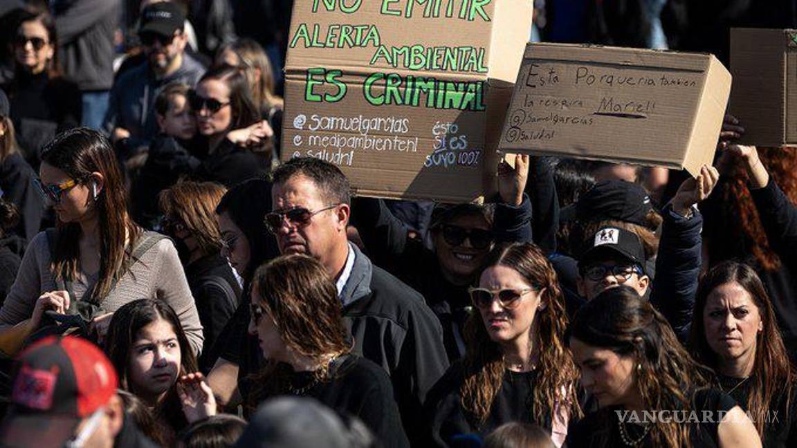 $!“Fuera Pemex”, protestan en Monterrey contra refinería en Cadereyta