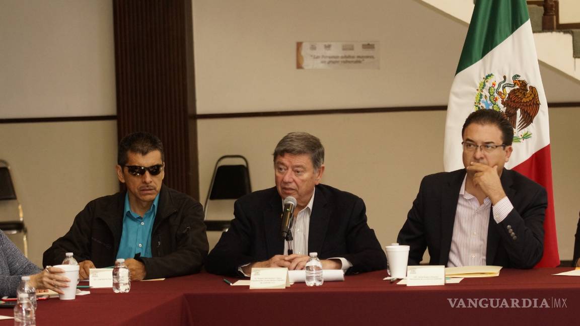 $!Defiende Rogelio Montemayor ante el Congreso el fracking en Coahuila