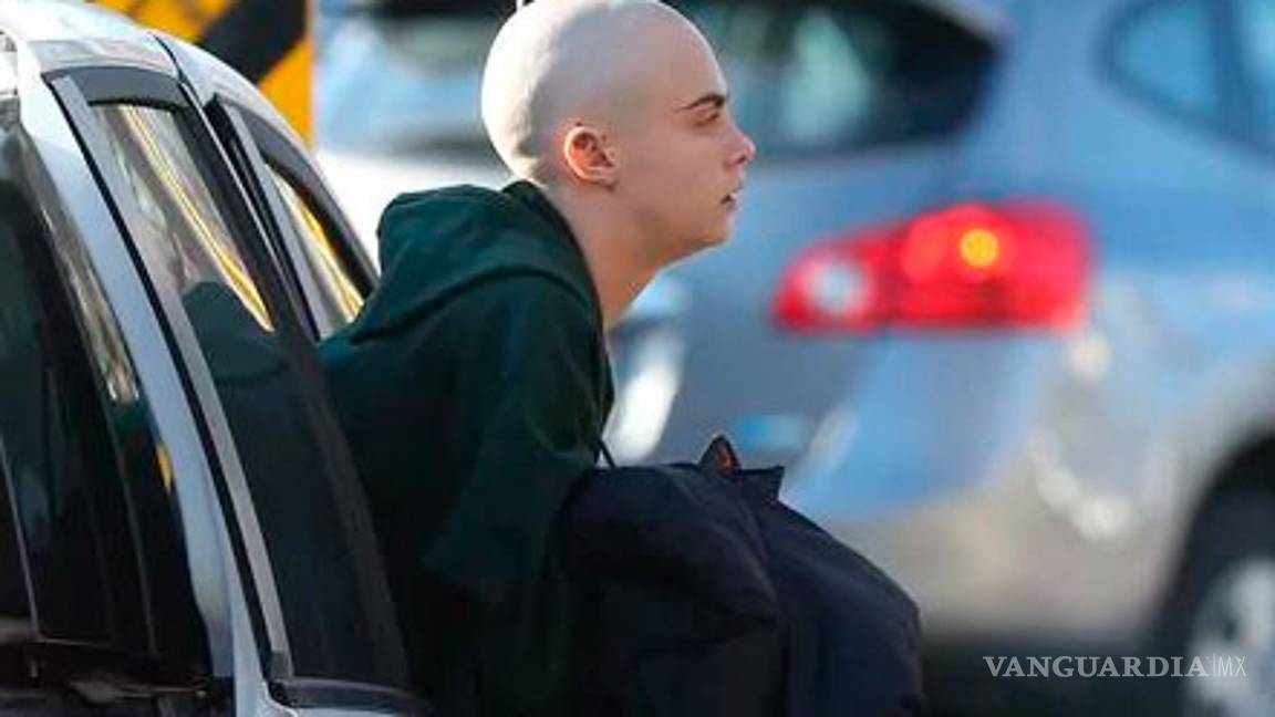 $!Cara Delevinge, una de las modelos más populares, se rapó y así luce