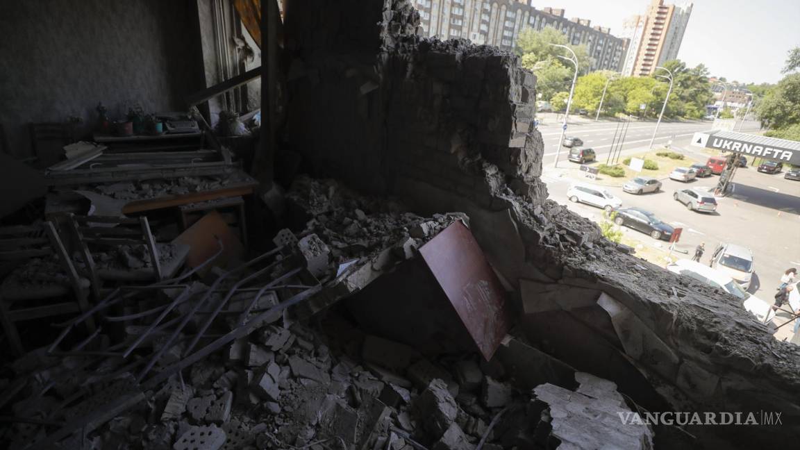 Kyiv sufre el mayor ataque desde el inicio de la guerra con Rusia realizado con drones