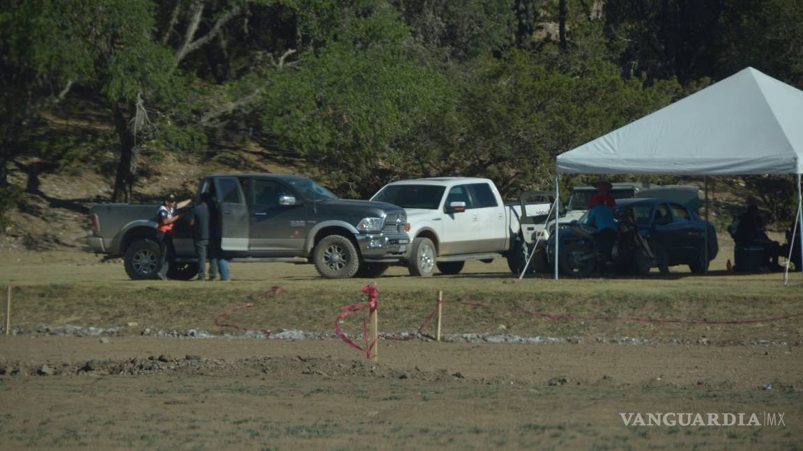 $!Combaten 100 brigadistas incendio forestal al sur de Saltillo