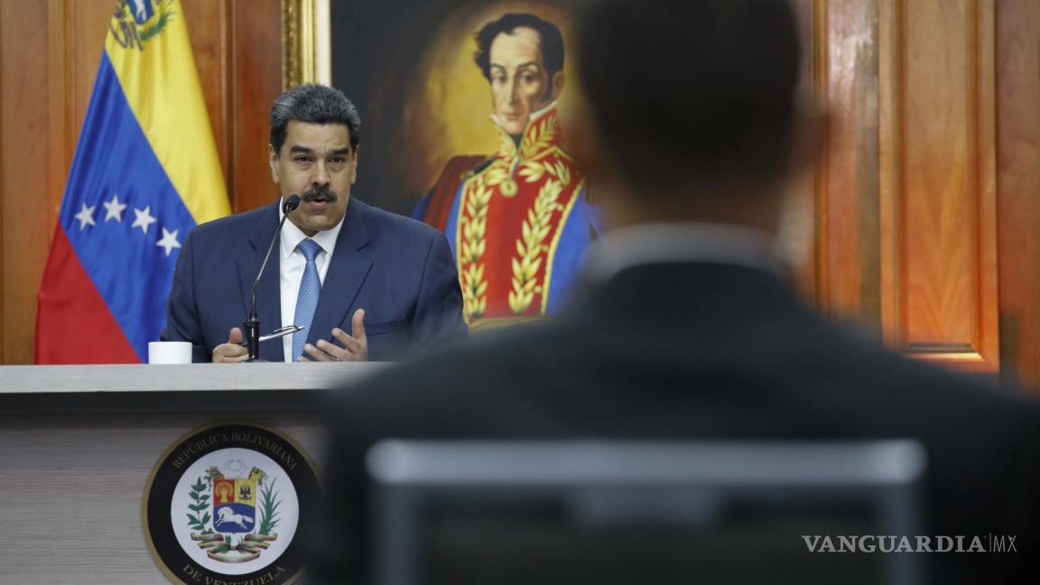 Nicolás Maduro ordena reestructuración de petrolera PDVSA ante sanciones de EU