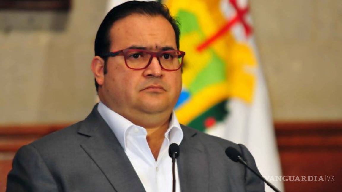 Javier Duarte reaparece: Pide al Congreso que le regrese la Gubernatura