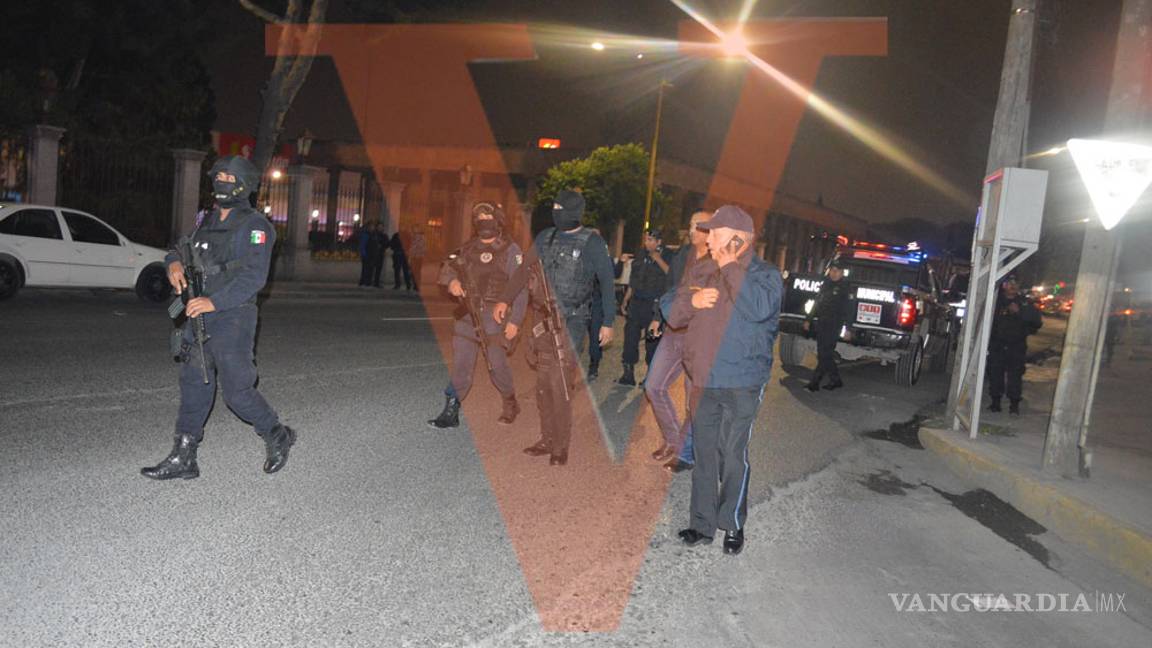 $!Afirman hay saqueos en Saltillo; evacuan varias tiendas