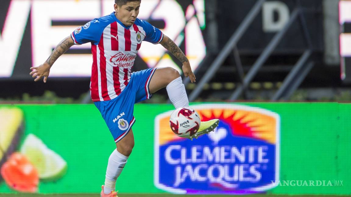 Chofis López no jugó con Chivas por tener síntomas de Covid-19