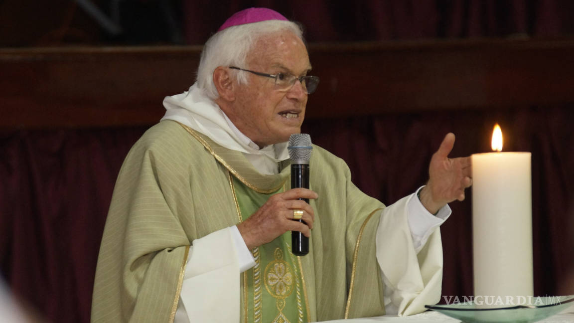 Viaja Obispo de Saltillo al Vaticano; acude a canonización de mártir salvadoreño