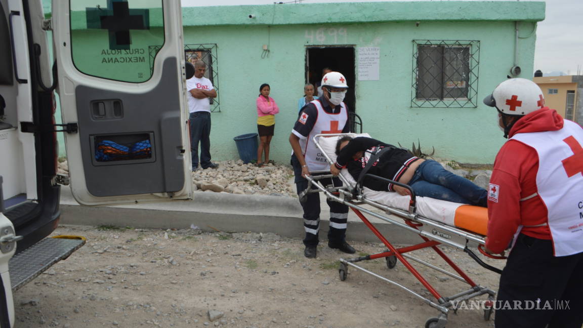 Golpea hombre a mujer embarazada y huye