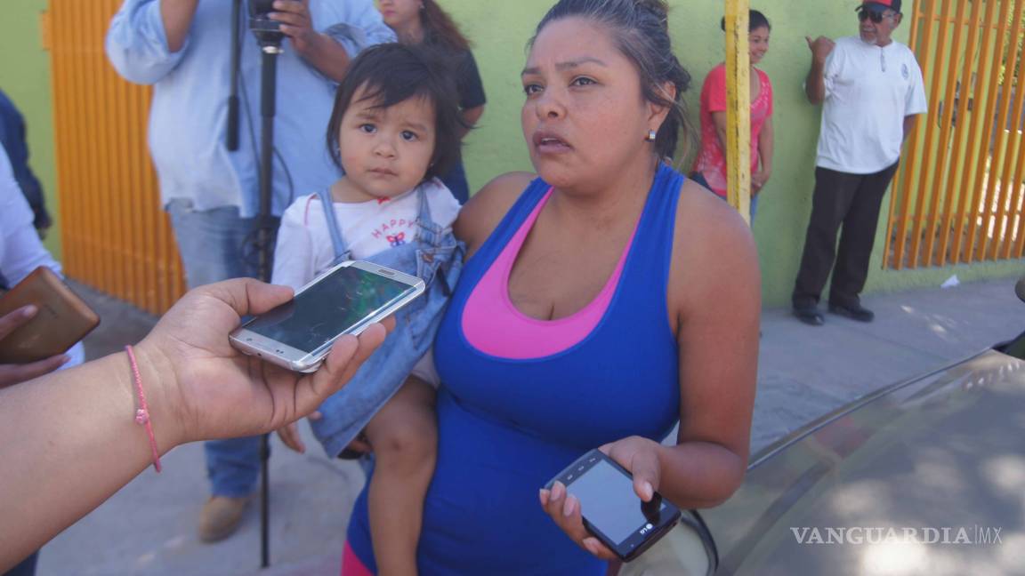 $!Padres protestan en escuela de Castaños para exigir que sean expulsados niños acusados de abuso sexual